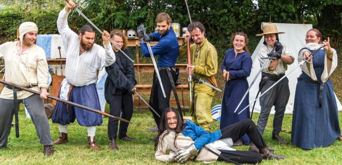 Groupe en tenue médiévale